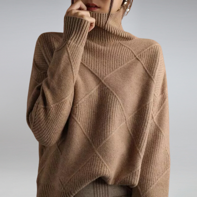 Sofy | Dame Striktrøje i Håndlavet Design – Komfortabel Elegant Sweater