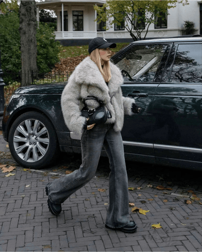Elegant Oversized Vinterjakke til Dame i Faux Fur Jakke