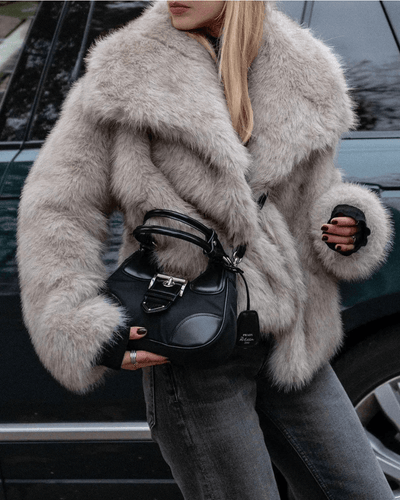 Elegant Oversized Vinterjakke til Dame i Faux Fur Jakke