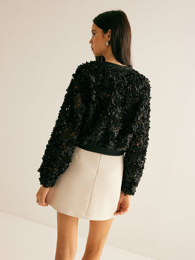 Sabine | Sort Blazer med Blomsterdesign og Korte Lynlås Pasform Blazer Til Dame