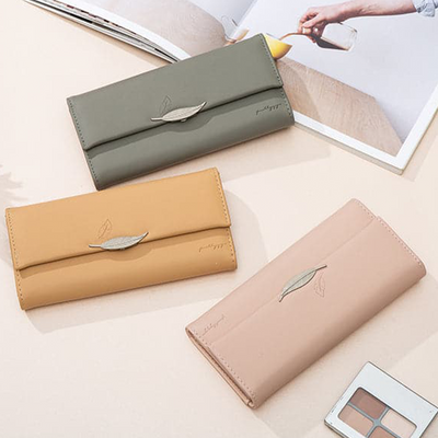 Elegant Trifold Læderpung med Bladdekoration